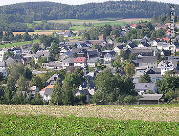 Blick auf die Gemeinde (Issigau, Frankenwald)