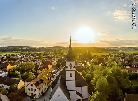 Blick auf die Gemeinde (Ebensfeld, Obermain.Jura)