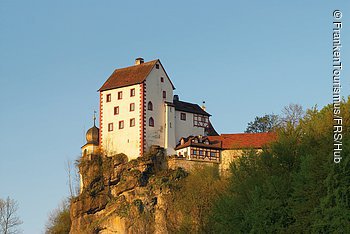 Burg Egloffstein (Egloffstein, Fränkische Schweiz) Burg Egloffstein